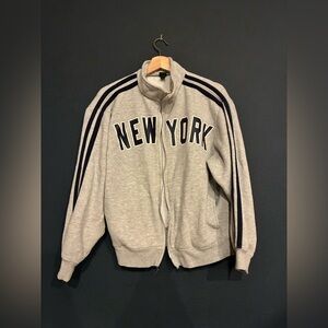 Gray New York Sweatshirt